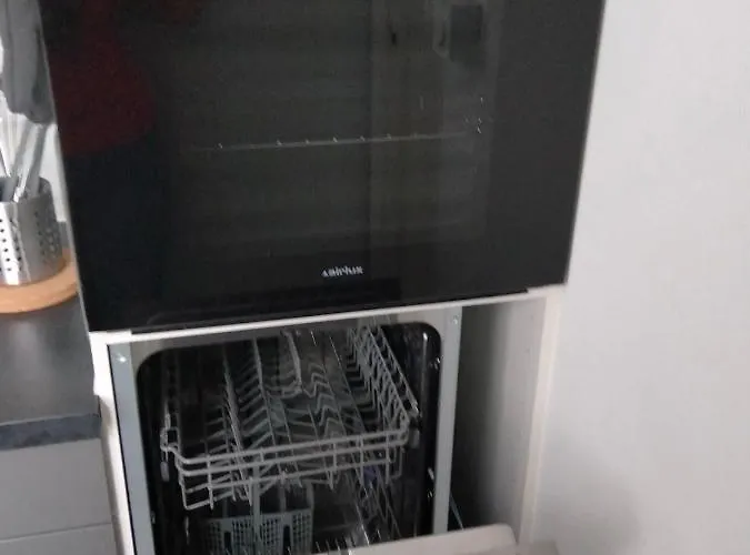 Maison Marie Curie Hotel *